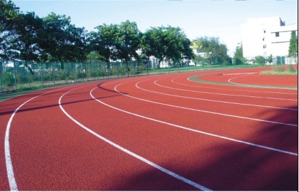 為什么塑膠跑道要選擇適用塑面層類型？